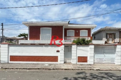 Casa com 3 dormitórios à venda, 315 m² por R$ 2.400.000,00 - Vila Belmiro - Santos/SP