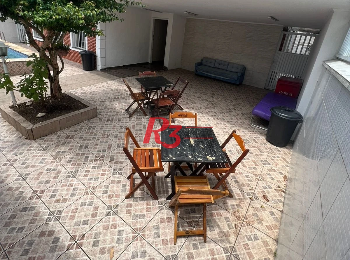 Casa com piscina e 3 suítes à venda, 315 m² por R$ 2.200.000 - Vila Belmiro - Santos/SP