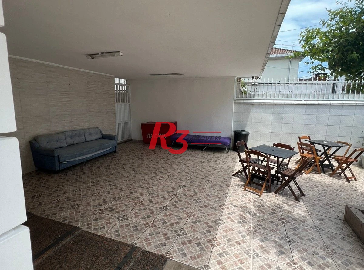Casa com piscina e 3 suítes à venda, 315 m² por R$ 2.200.000 - Vila Belmiro - Santos/SP