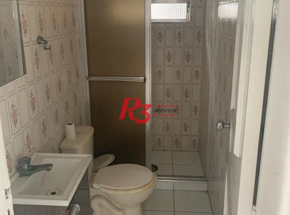 Casa com piscina e 3 suítes à venda, 315 m² por R$ 2.200.000 - Vila Belmiro - Santos/SP