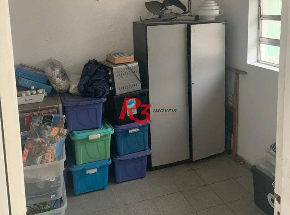 Casa com piscina e 3 suítes à venda, 315 m² por R$ 2.200.000 - Vila Belmiro - Santos/SP
