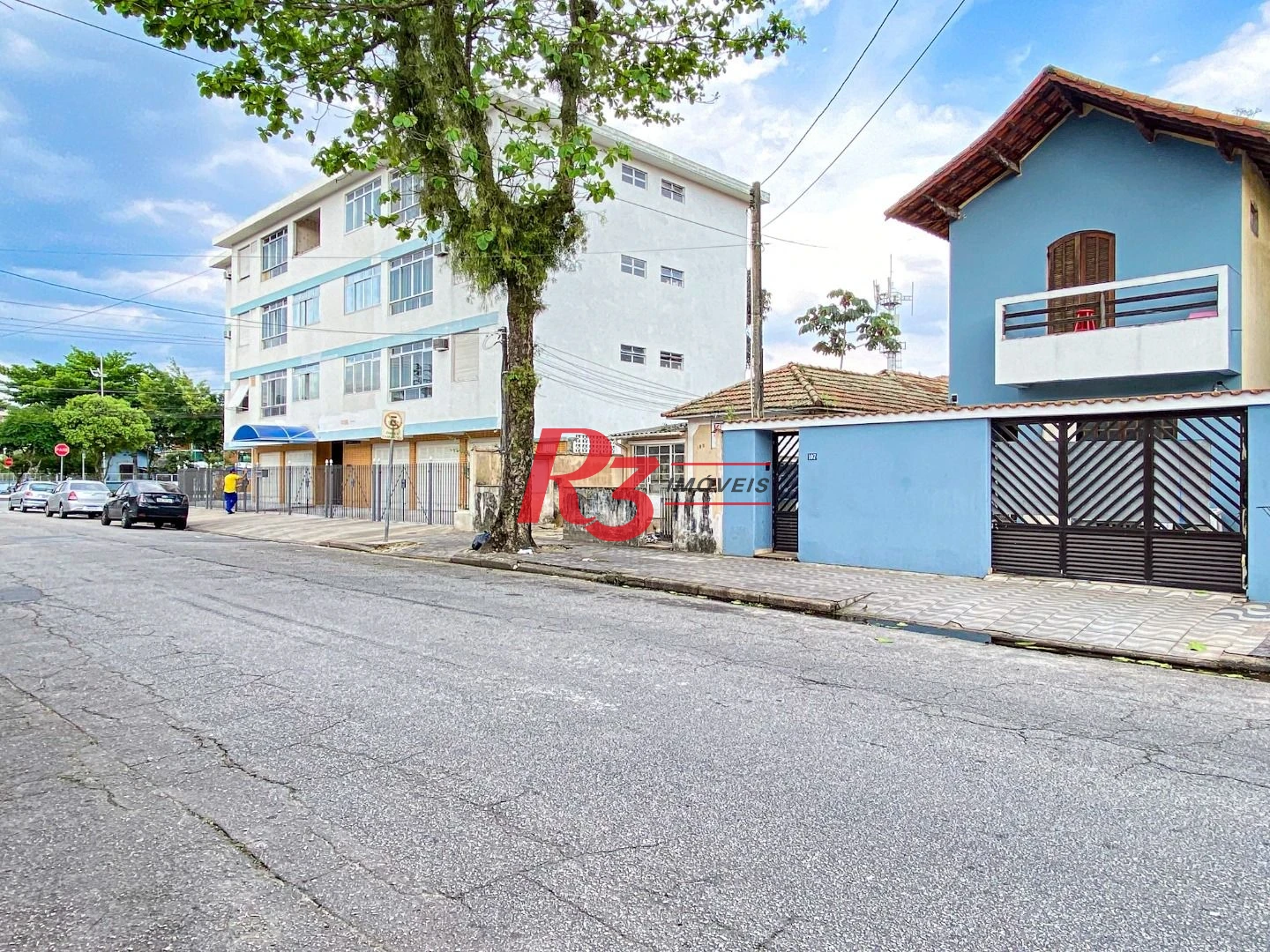 Sobrado com 3 dormitórios à venda, 360 m² por R$ 1.000.000,00 - Estuário - Santos/SP