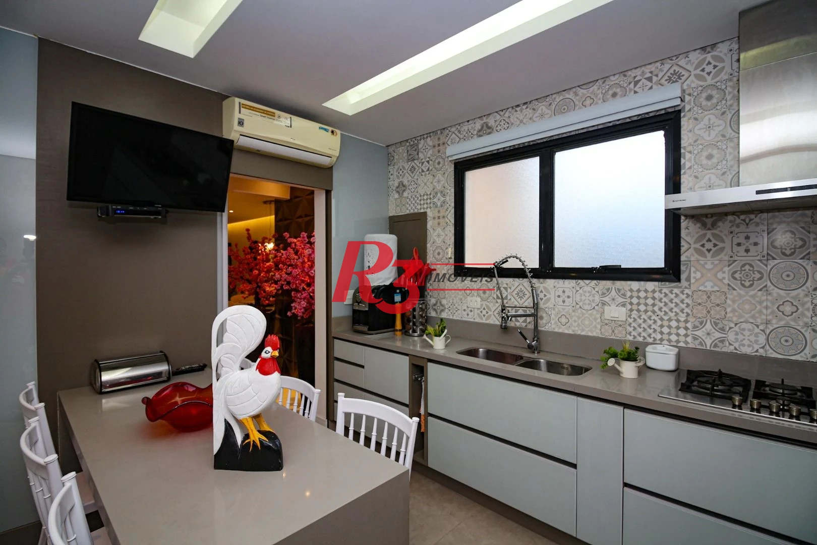 Apartamento Impecável, 3 dormitórios com suite e Lazer, 124 m² por R$ 1.300.000 - Embaré - Santos/SP