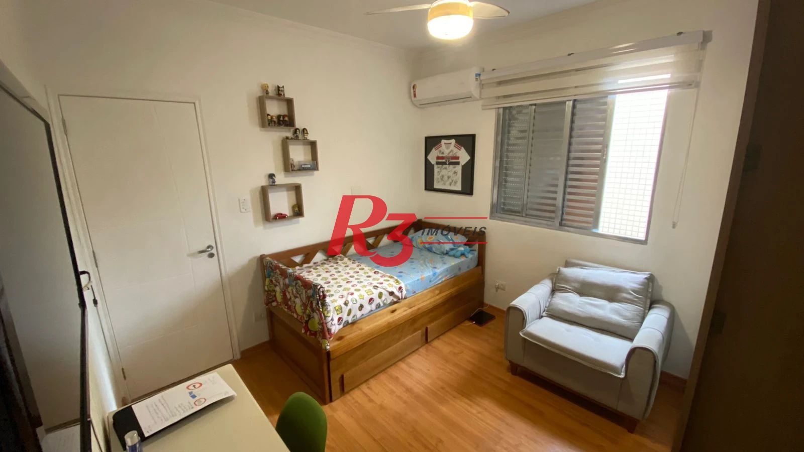 Apartamento com 2 dormitórios à venda, 64 m² por R$ 405.000,00 - Marapé - Santos/SP