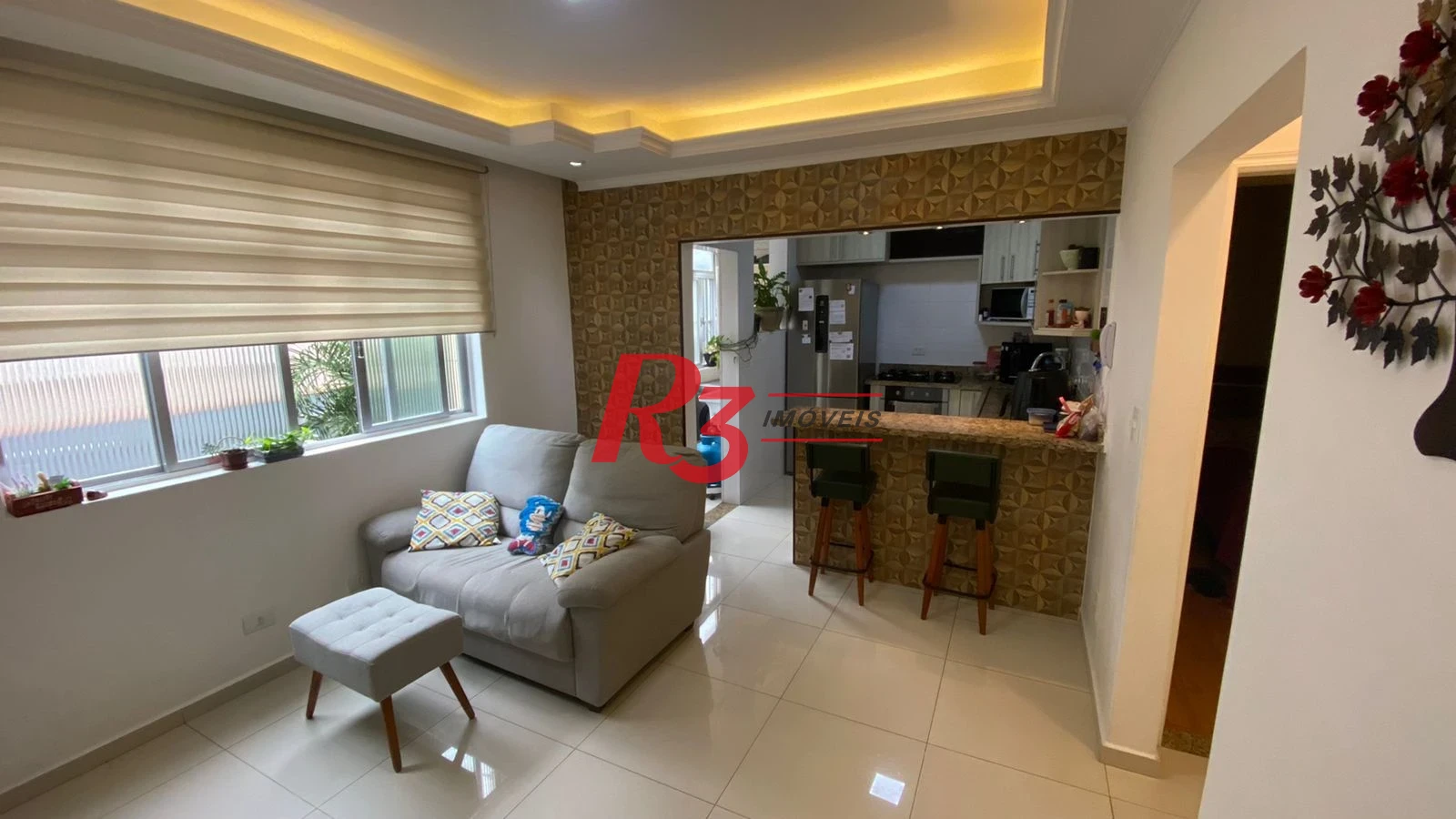 Apartamento com 2 dormitórios à venda, 64 m² por R$ 405.000,00 - Marapé - Santos/SP