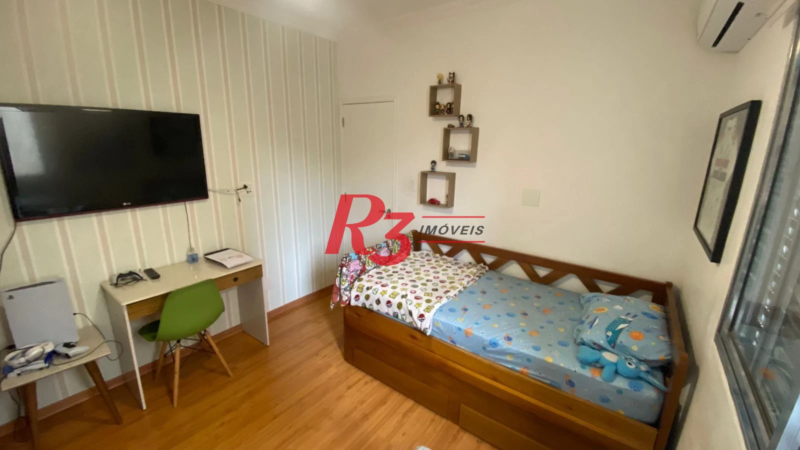 Apartamento com 2 dormitórios à venda, 64 m² por R$ 405.000,00 - Marapé - Santos/SP