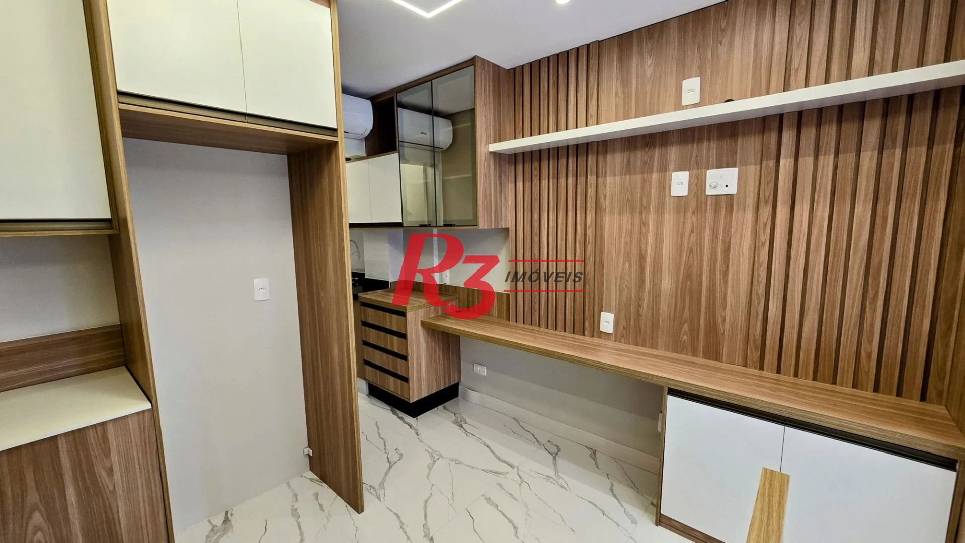 Kitnet à venda, 22 m² por R$ 335.000,00 - Aparecida - Santos/SP