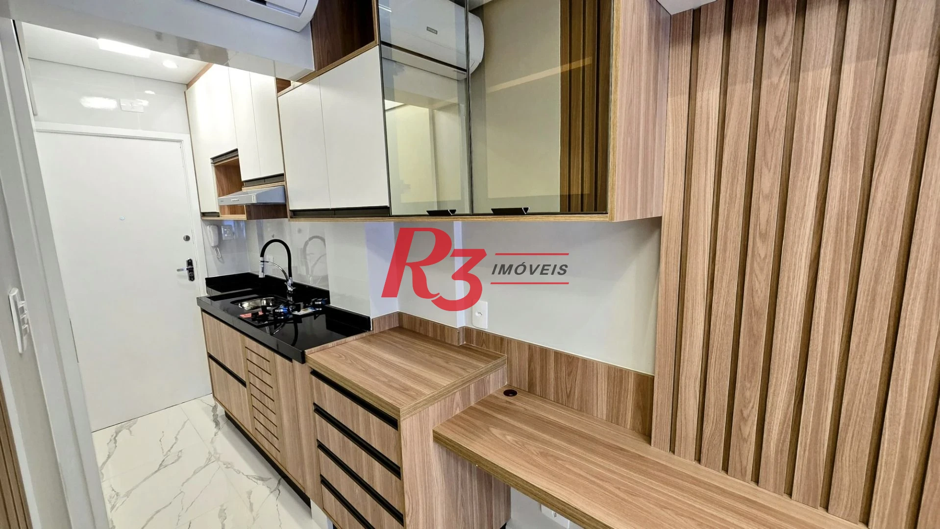 Kitnet à venda, 22 m² por R$ 335.000,00 - Aparecida - Santos/SP