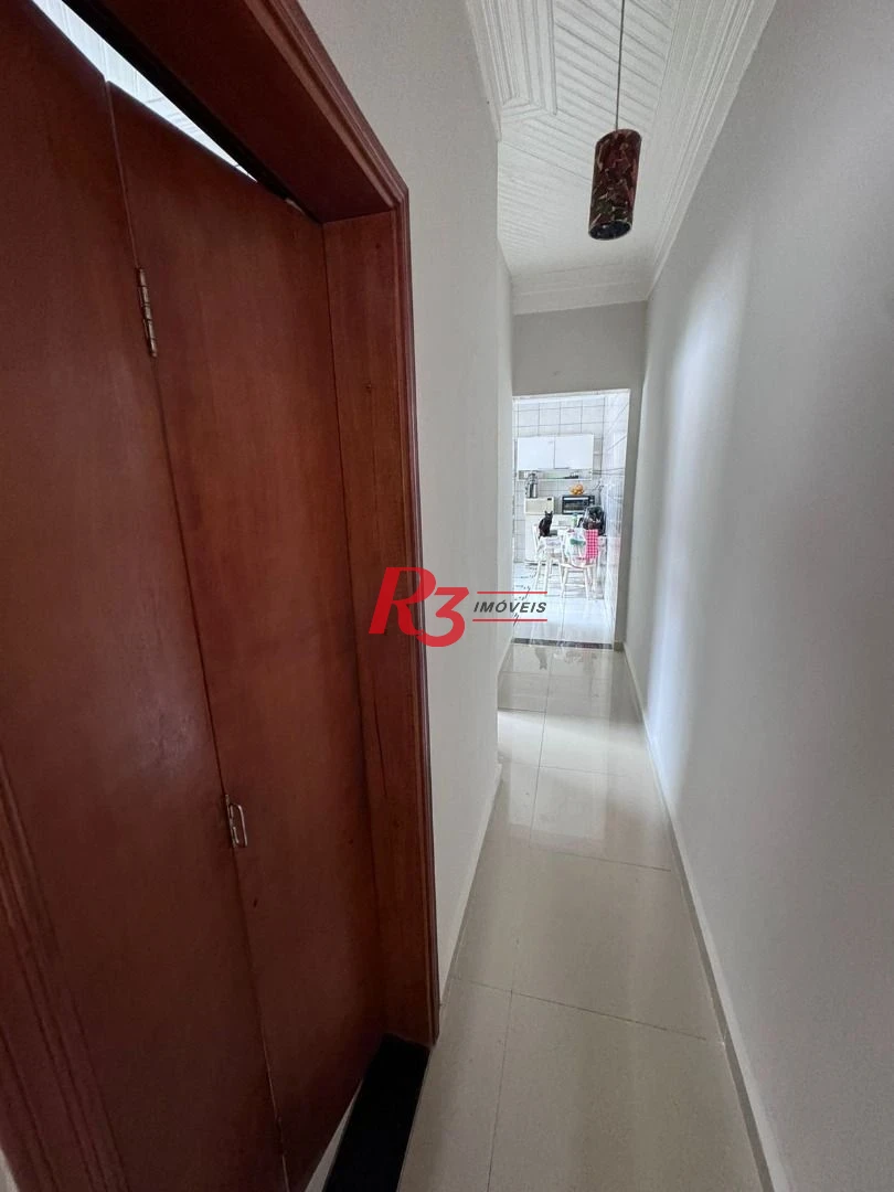 Casa com 2 dormitórios à venda, 60 m² por R$ 400.000,00 - Macuco - Santos/SP