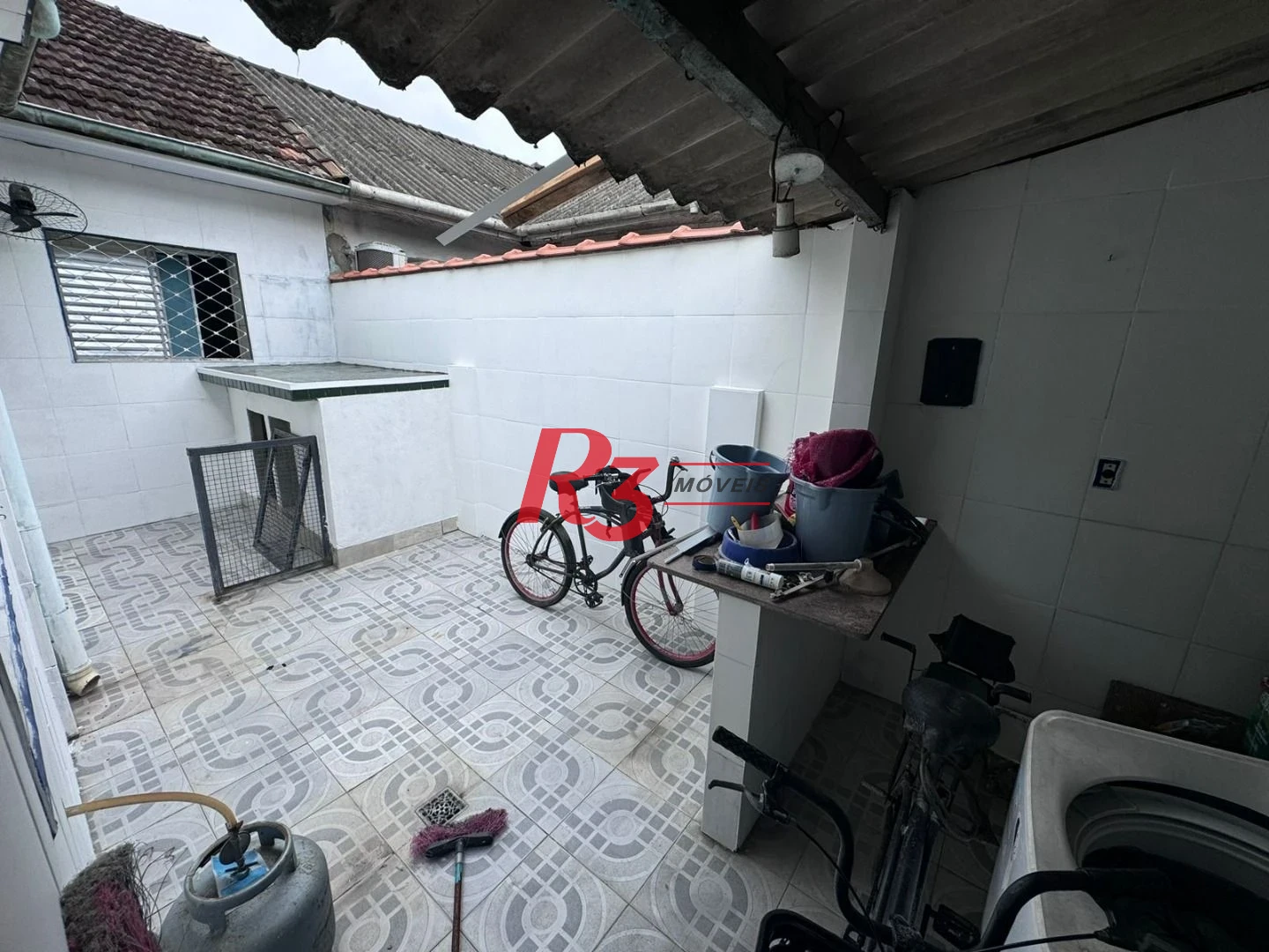 Casa com 2 dormitórios à venda, 60 m² por R$ 400.000,00 - Macuco - Santos/SP