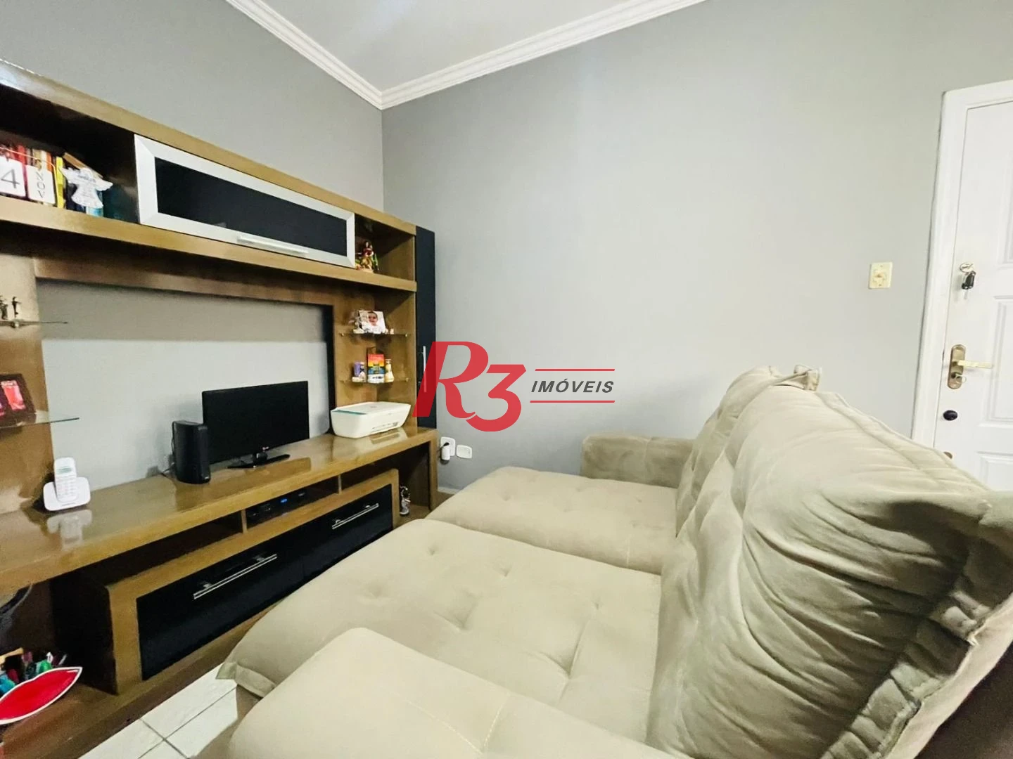 Apartamento com 2 dormitórios à venda, 62 m² por R$ 490.000,00 - Gonzaga - Santos/SP
