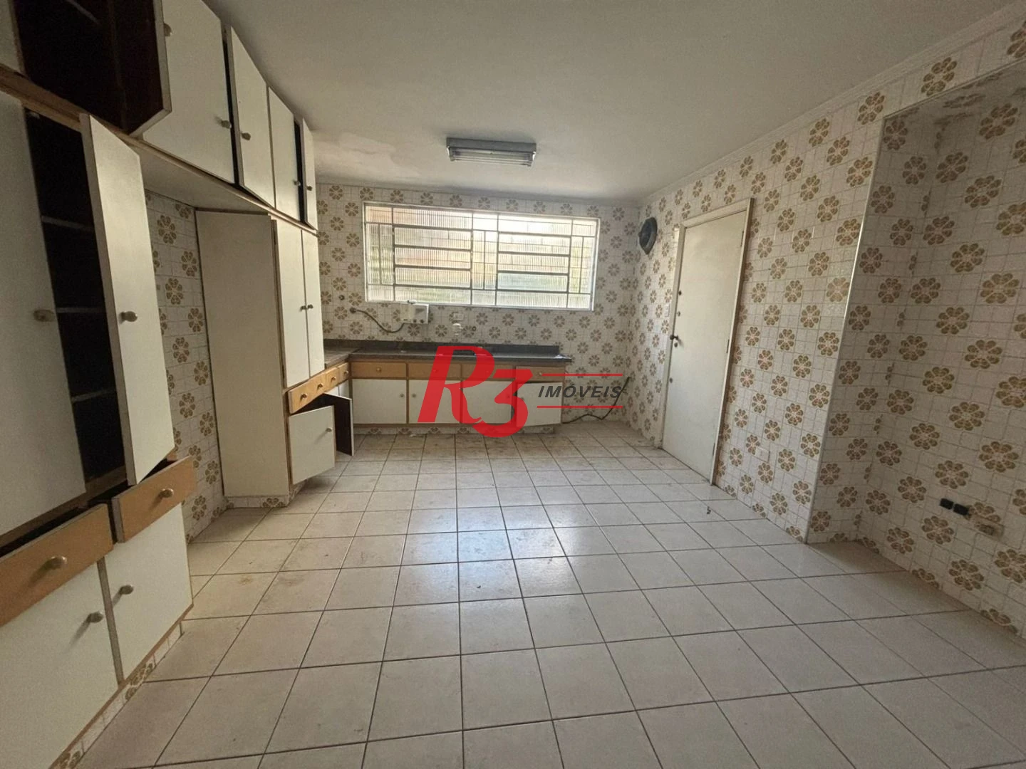 Casa para alugar, 188 m² por R$ 16.000,00/mês - Gonzaga - Santos/SP