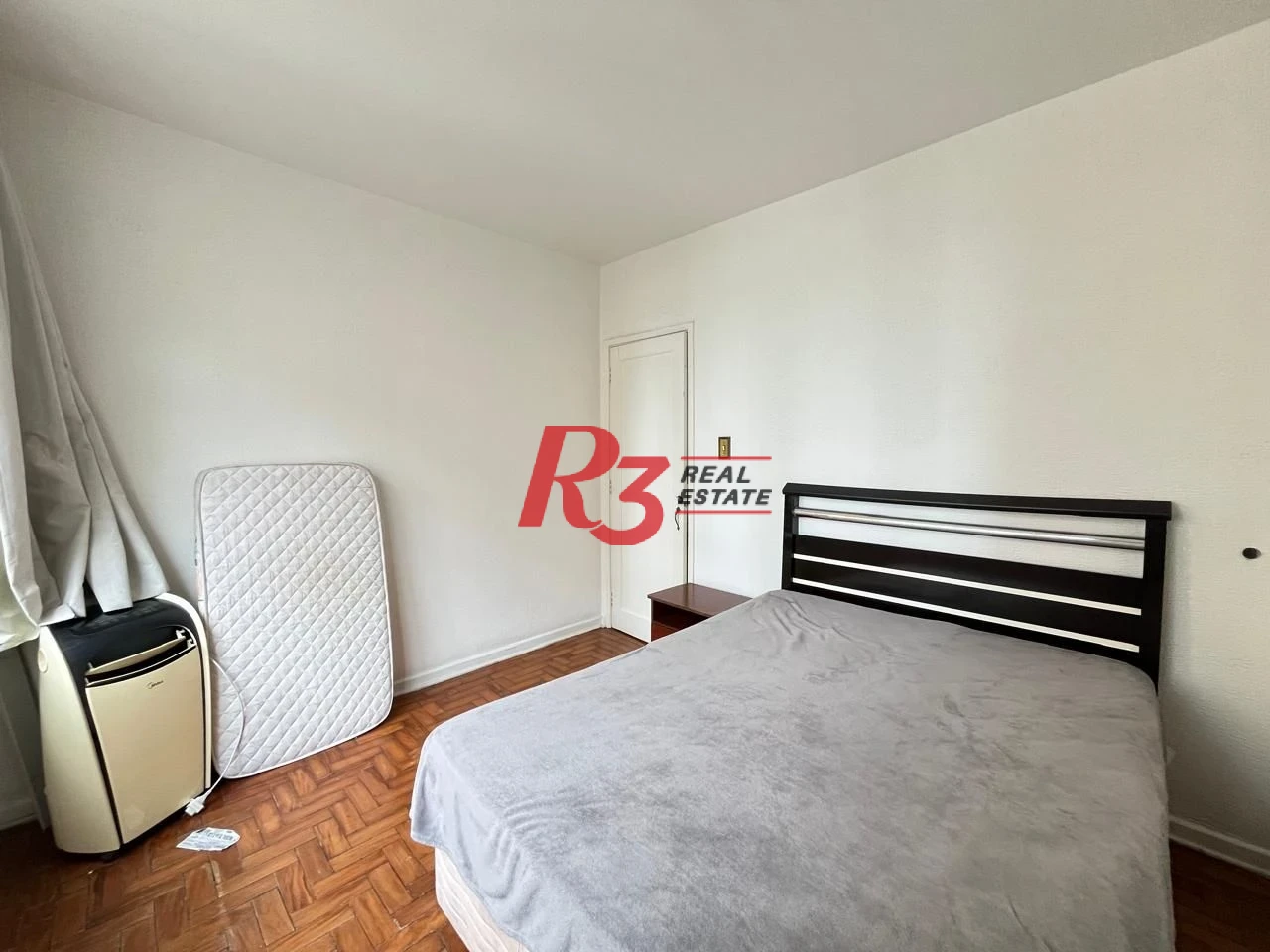 Apartamento com 1 dormitório à venda, 52 m² por R$ 350.000,00 - Boqueirão - Santos/SP