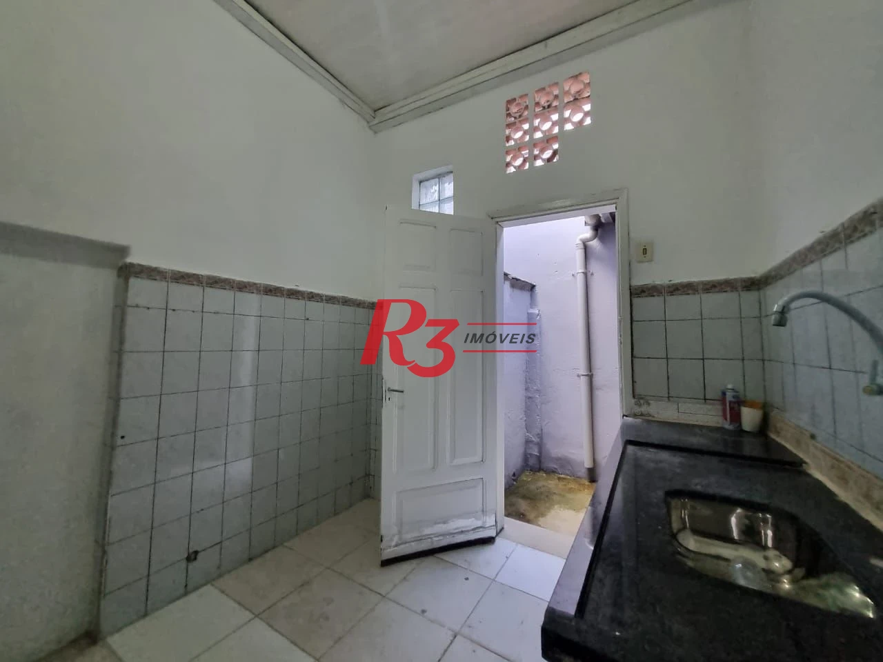 Casa para alugar, 80 m² por R$ 2.500,01/mês - Vila Matias - Santos/SP