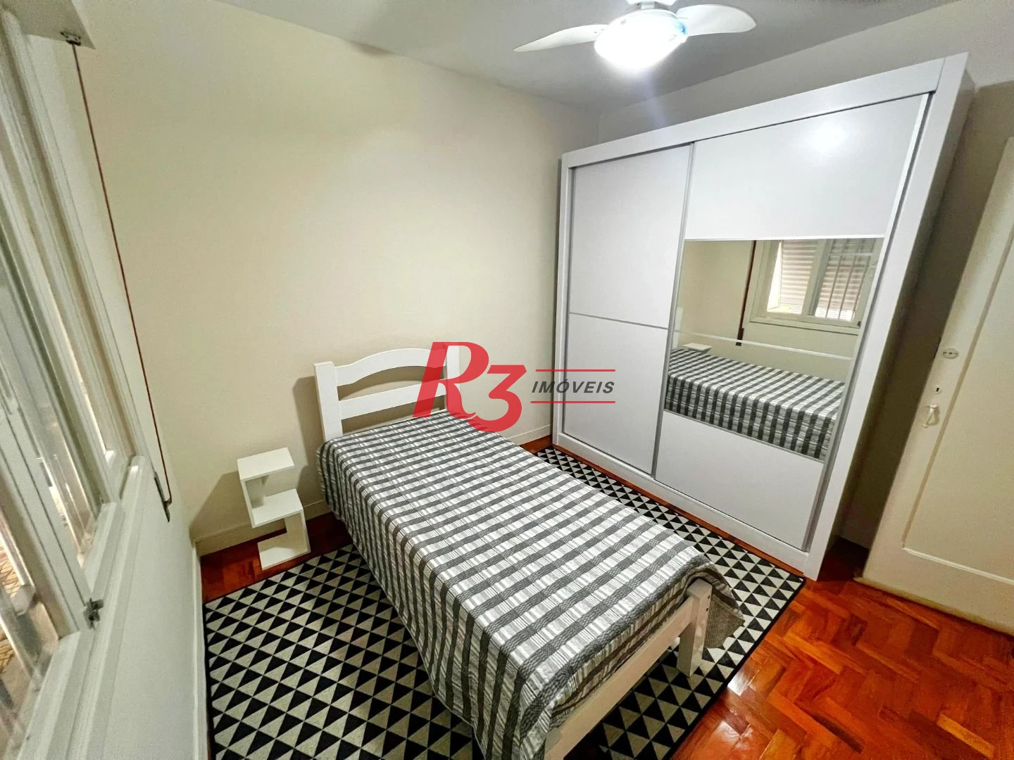 Apartamento com 3 dormitórios à venda, 90 m² por R$ 620.000,00 - Gonzaga - Santos/SP