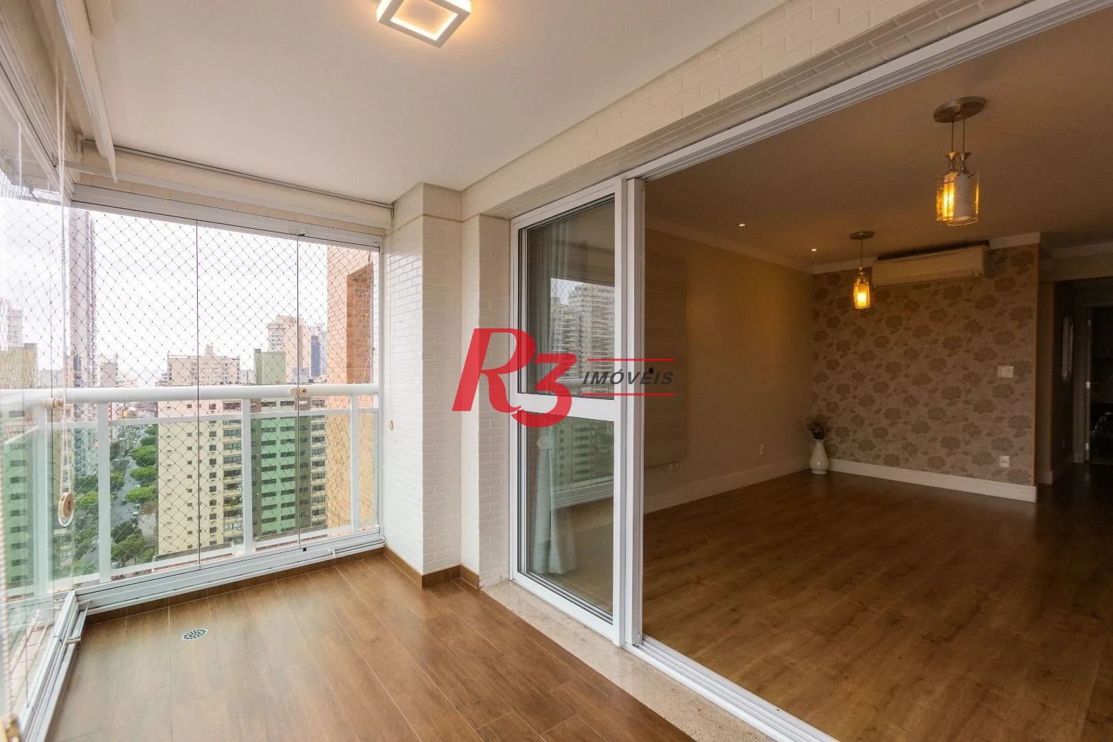 Apartamento com 3 dormitórios à venda, 109 m² por R$ 1.450.000,00 - Gonzaga - Santos/SP