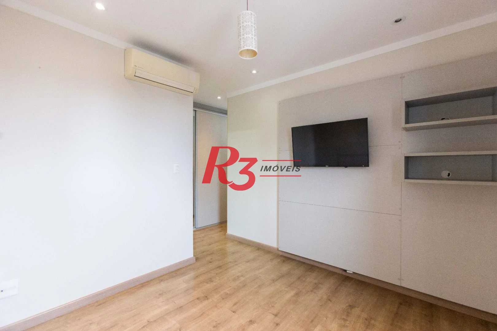 Apartamento com 3 dormitórios à venda, 109 m² por R$ 1.450.000,00 - Gonzaga - Santos/SP