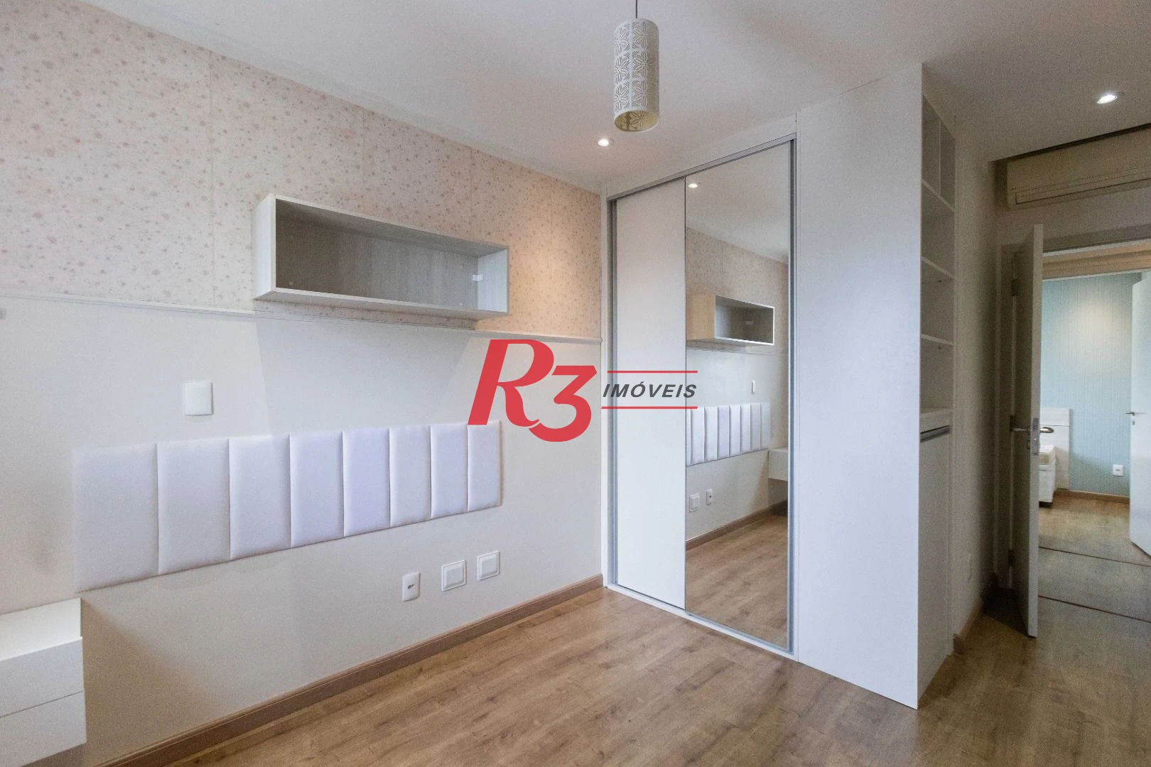 Apartamento com 3 dormitórios à venda, 109 m² por R$ 1.450.000,00 - Gonzaga - Santos/SP
