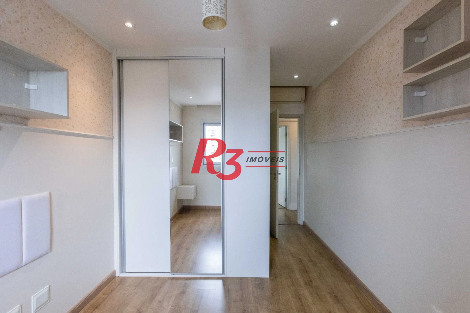 Apartamento com 3 dormitórios à venda, 109 m² por R$ 1.450.000,00 - Gonzaga - Santos/SP