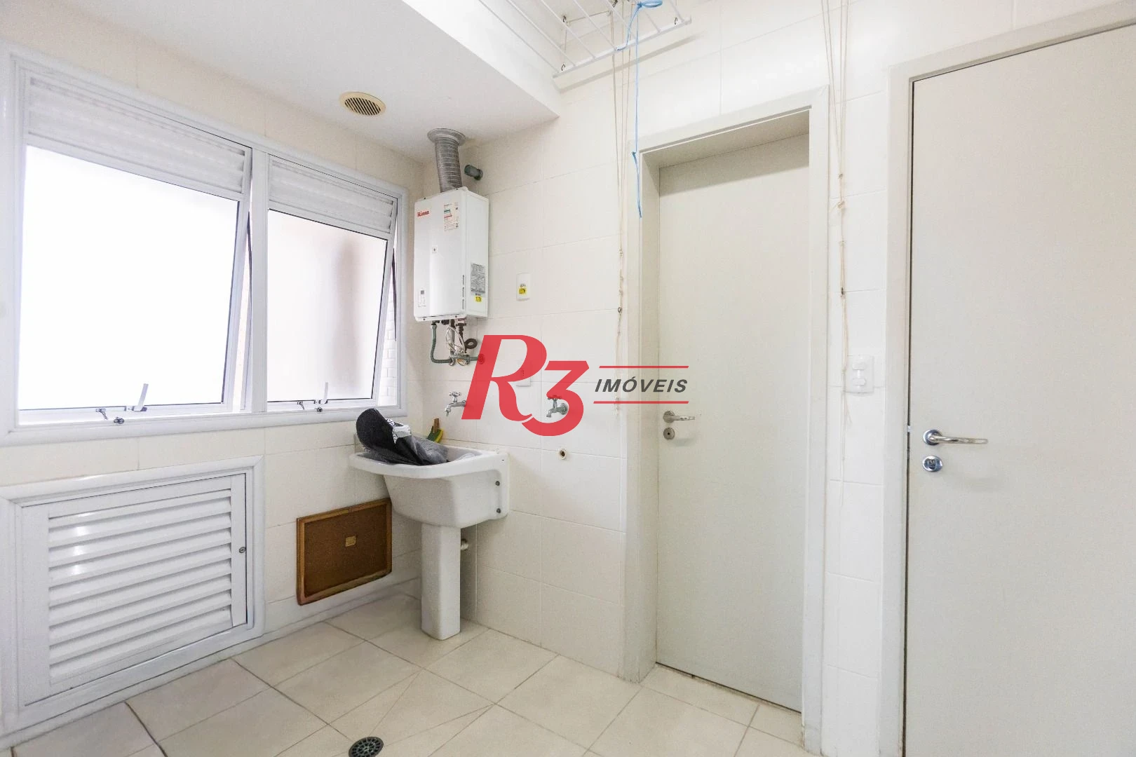 Apartamento com 3 dormitórios à venda, 109 m² por R$ 1.450.000,00 - Gonzaga - Santos/SP