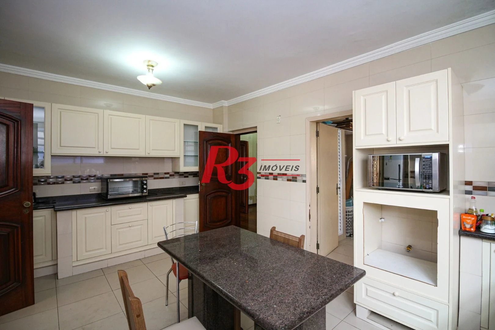 Apartamento com 4 dormitórios à venda, 301 m² por R$ 1.490.000,00 - Boqueirão - Santos/SP