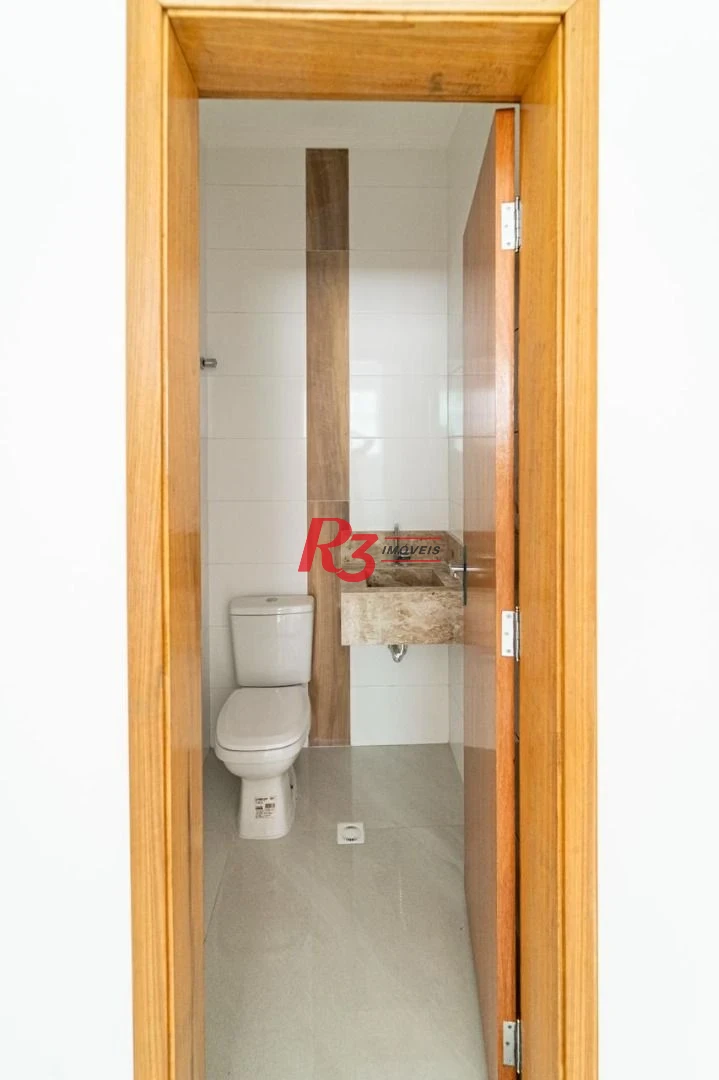 Casa com 3 dormitórios à venda, 111 m² por R$ 1.120.000,00 - Campo Grande - Santos/SP