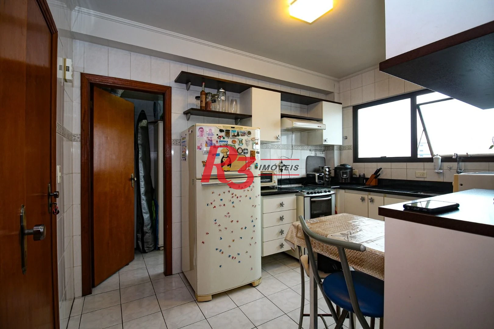 Apartamento com 2 dormitórios à venda, 77 m² por R$ 539.000,00 - Embaré - Santos/SP