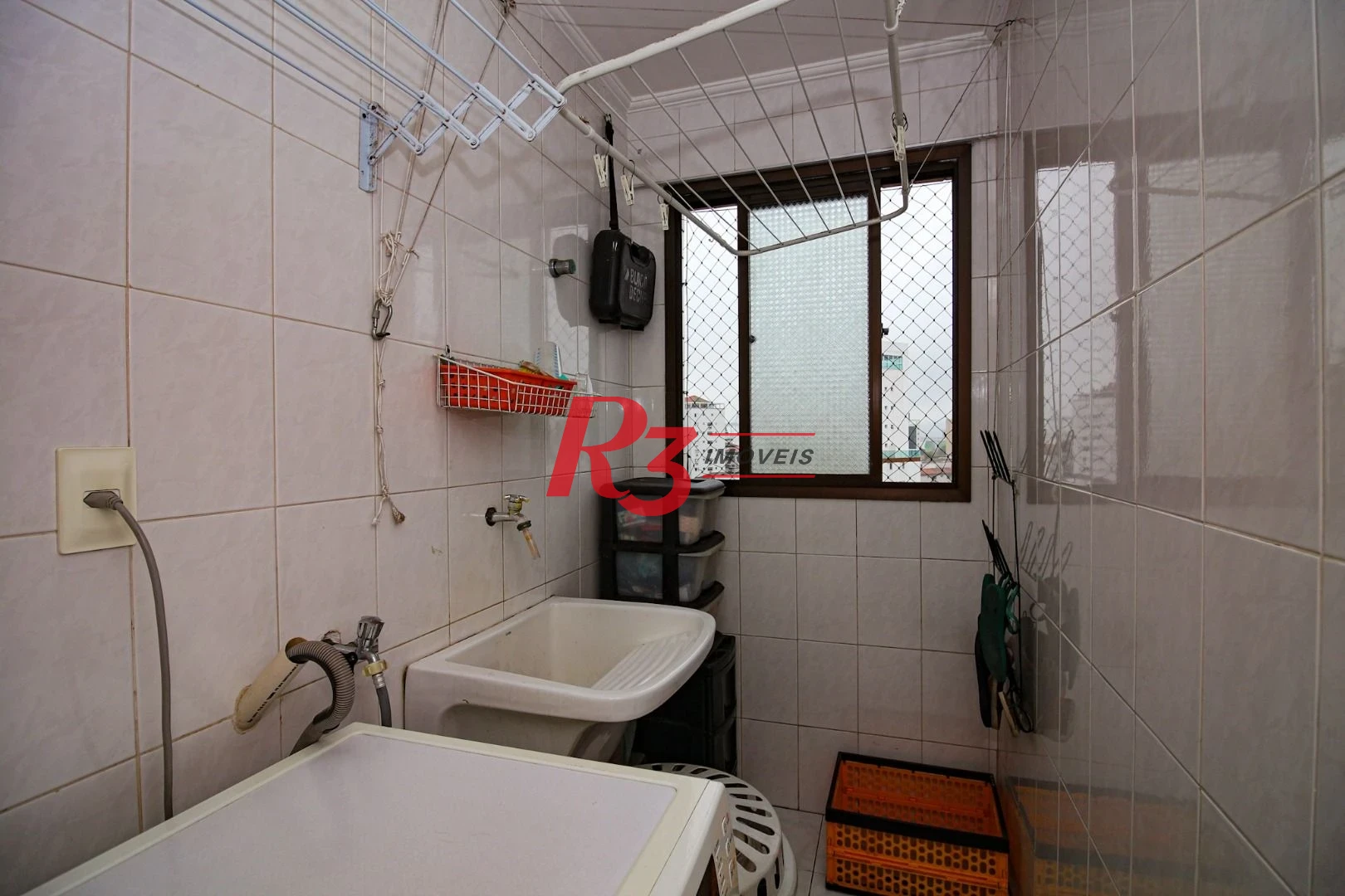 Apartamento com 2 dormitórios à venda, 77 m² por R$ 539.000,00 - Embaré - Santos/SP