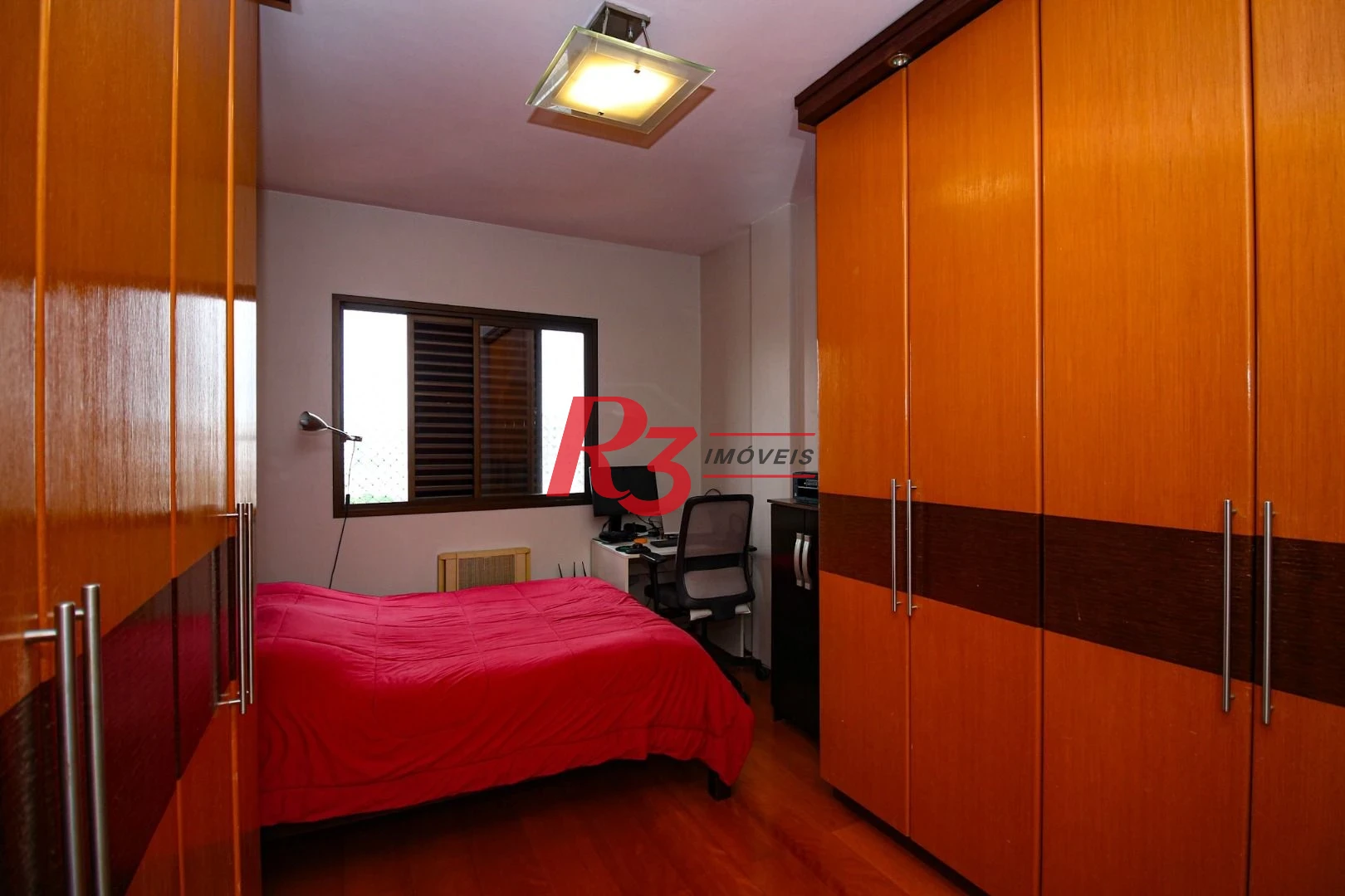 Apartamento com 2 dormitórios à venda, 77 m² por R$ 539.000,00 - Embaré - Santos/SP