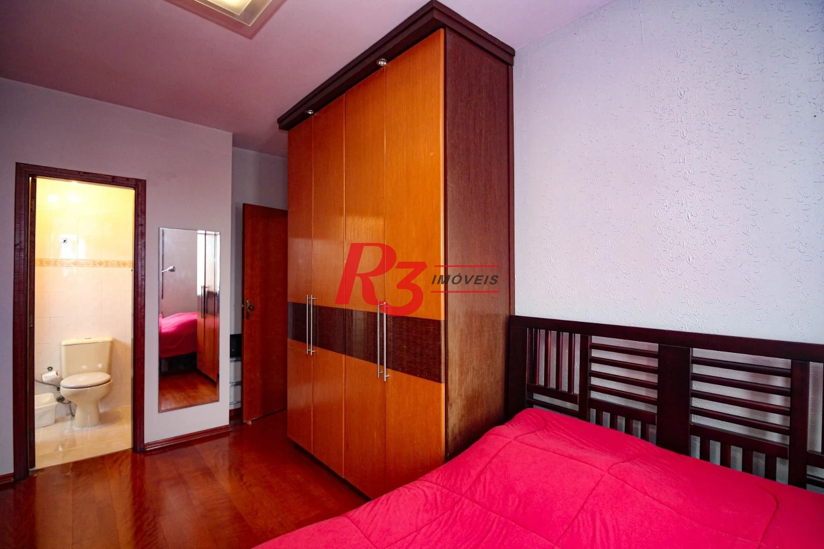Apartamento com 2 dormitórios à venda, 77 m² por R$ 539.000,00 - Embaré - Santos/SP