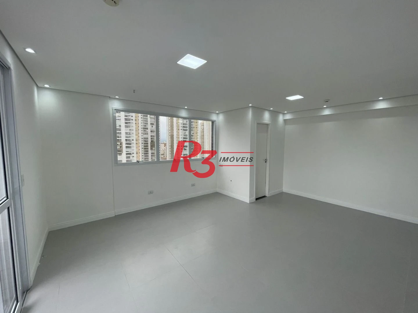 Sala à venda, 36 m² por R$ 470.000,00 - Ponta da Praia - Santos/SP