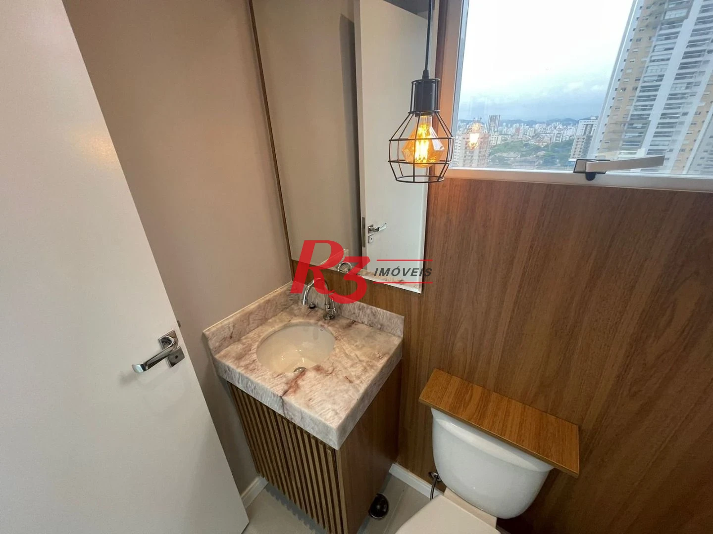 Sala à venda, 36 m² por R$ 470.000,00 - Ponta da Praia - Santos/SP
