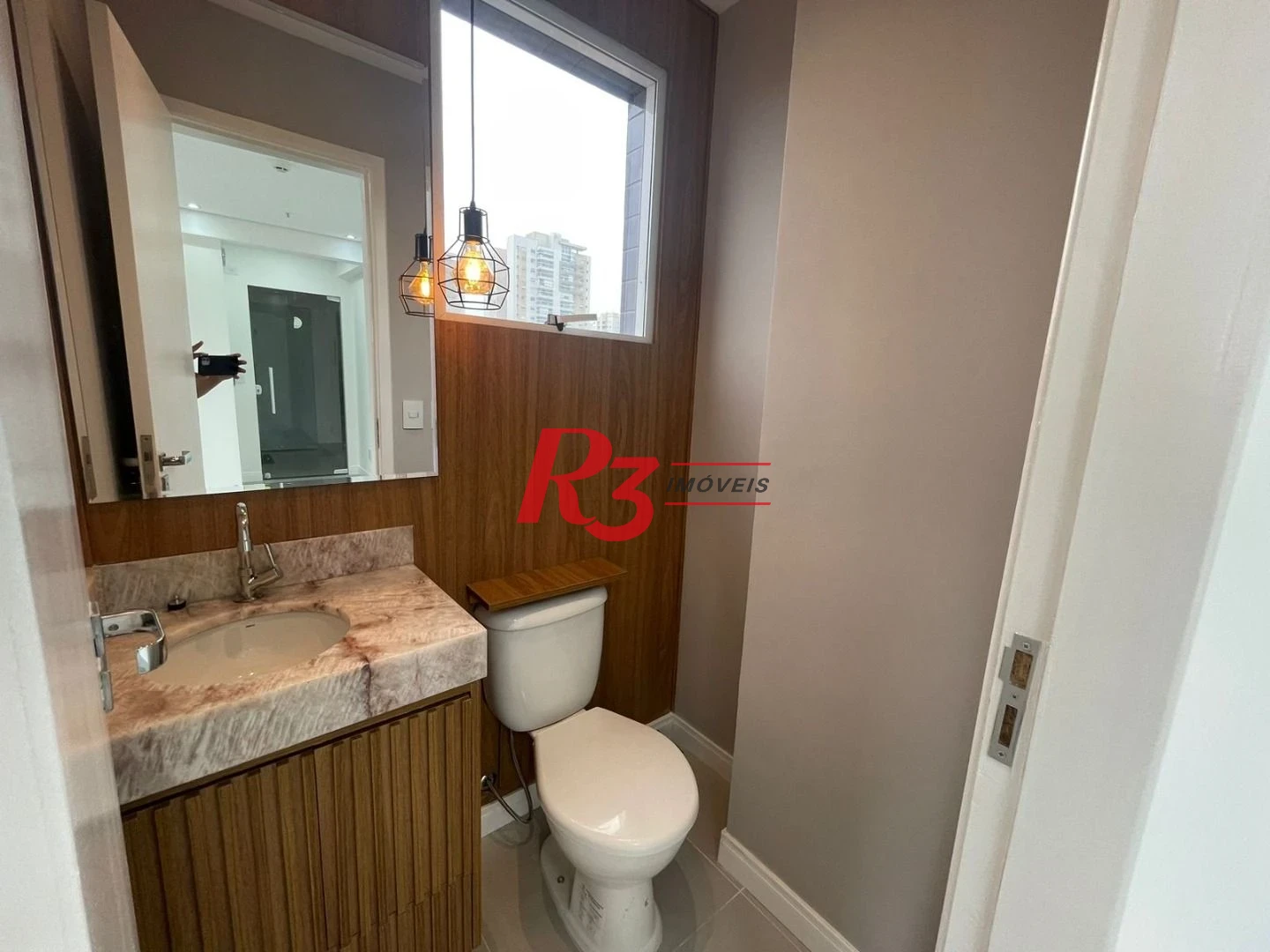 Sala à venda, 36 m² por R$ 470.000,00 - Ponta da Praia - Santos/SP