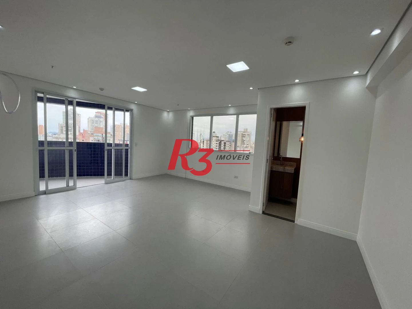 Sala à venda, 36 m² por R$ 470.000,00 - Ponta da Praia - Santos/SP