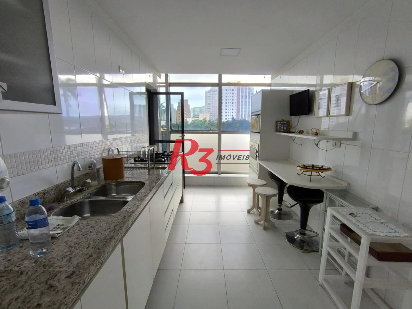 Apartamento com 2 dormitórios à venda, 138 m² por R$ 1.850.000,00 - Aparecida - Santos/SP