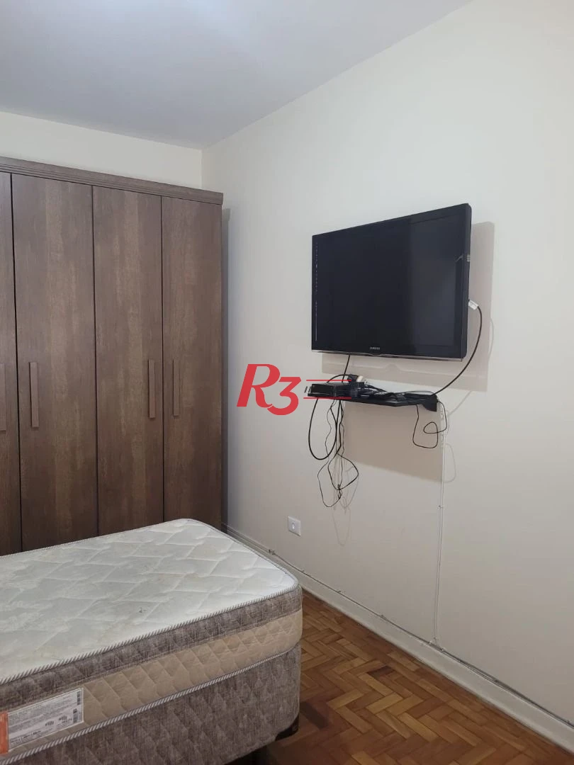Apartamento com 2 dormitórios c Dependencia e Garagem Fechada