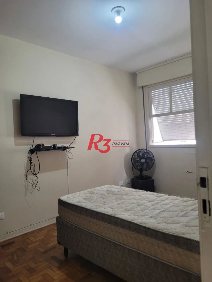Apartamento com 2 dormitórios c Dependencia e Garagem Fechada