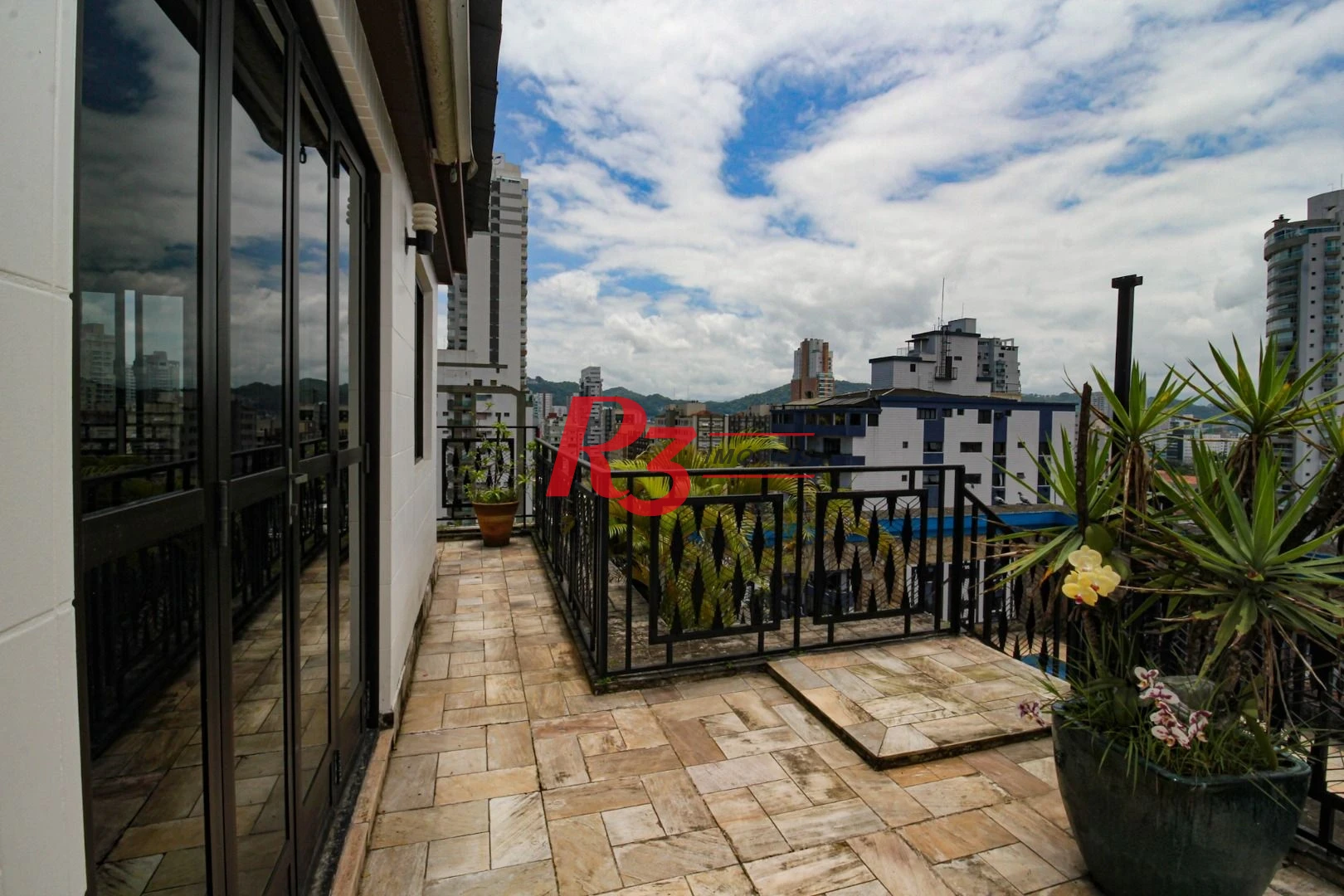 Cobertura à venda, 970 m² por R$ 10.000.000,00 - Gonzaga - Santos/SP