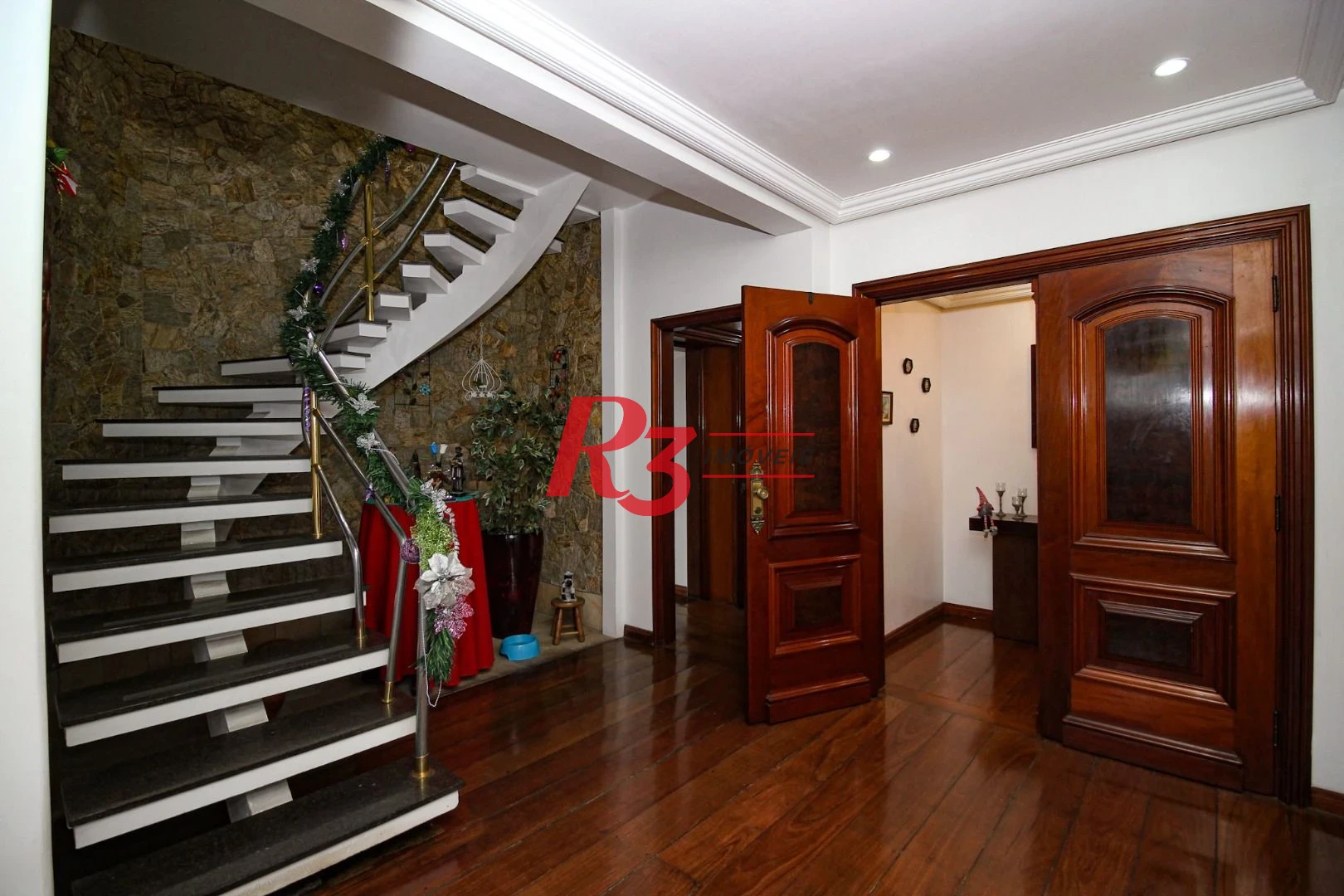 Cobertura à venda, 970 m² por R$ 10.000.000,00 - Gonzaga - Santos/SP
