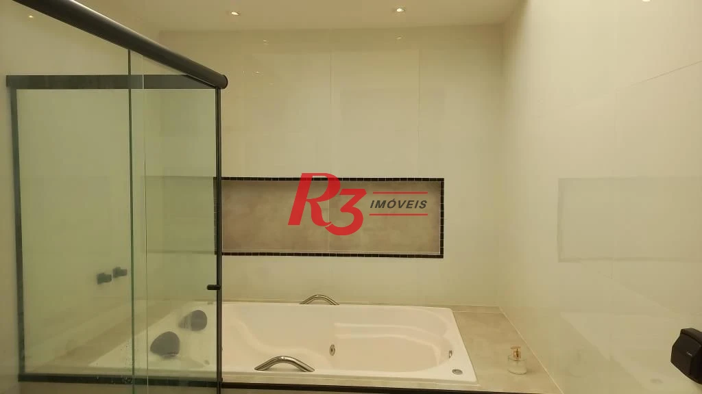 Casa com 6 dormitórios à venda, 400 m² por R$ 4.500.000,00 - Acapulco - Guarujá/SP