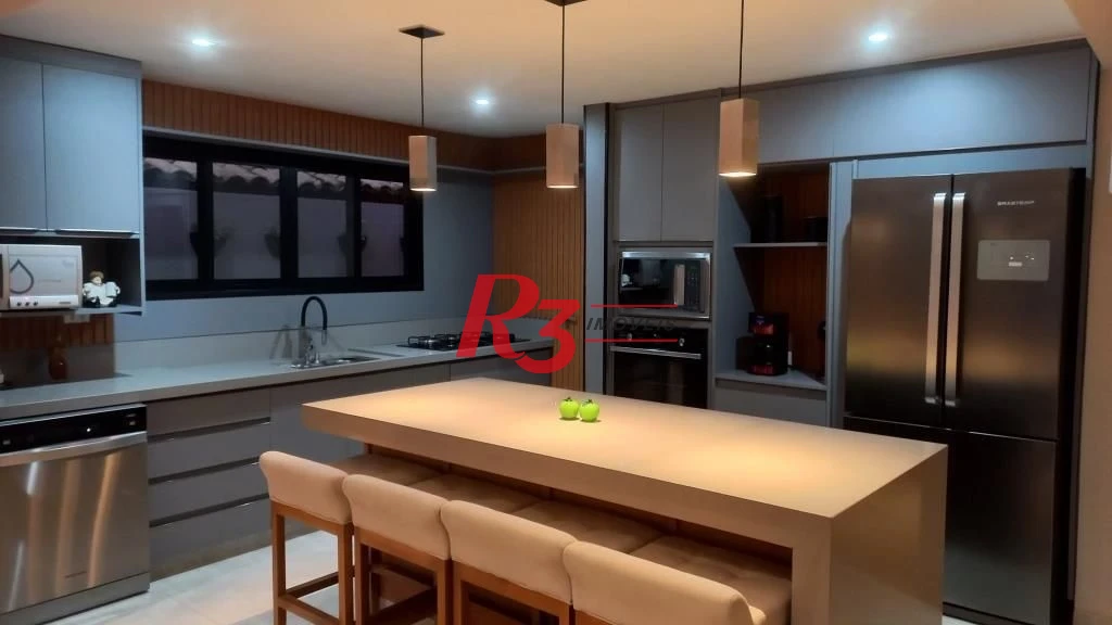 Casa com 6 dormitórios à venda, 400 m² por R$ 4.500.000,00 - Acapulco - Guarujá/SP