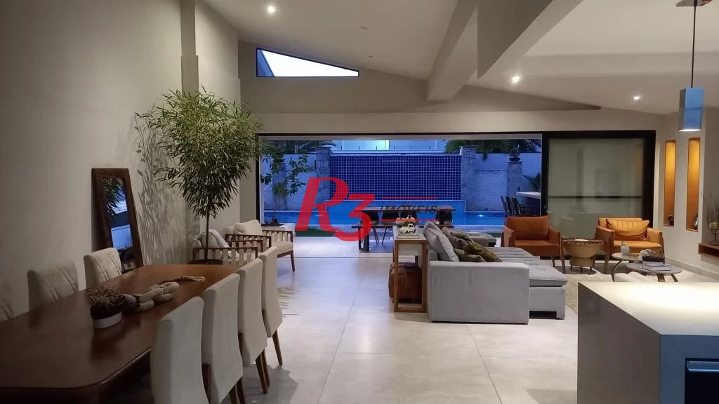 Casa com 6 dormitórios à venda, 400 m² por R$ 4.500.000,00 - Acapulco - Guarujá/SP