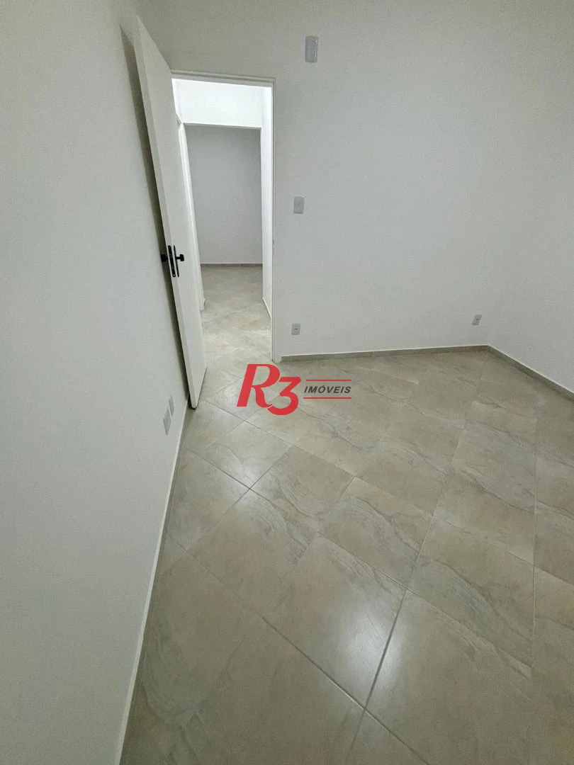 Apartamento com 2 dormitórios à venda, 71 m² por R$ 270.000,00 - Vila Matias - Santos/SP