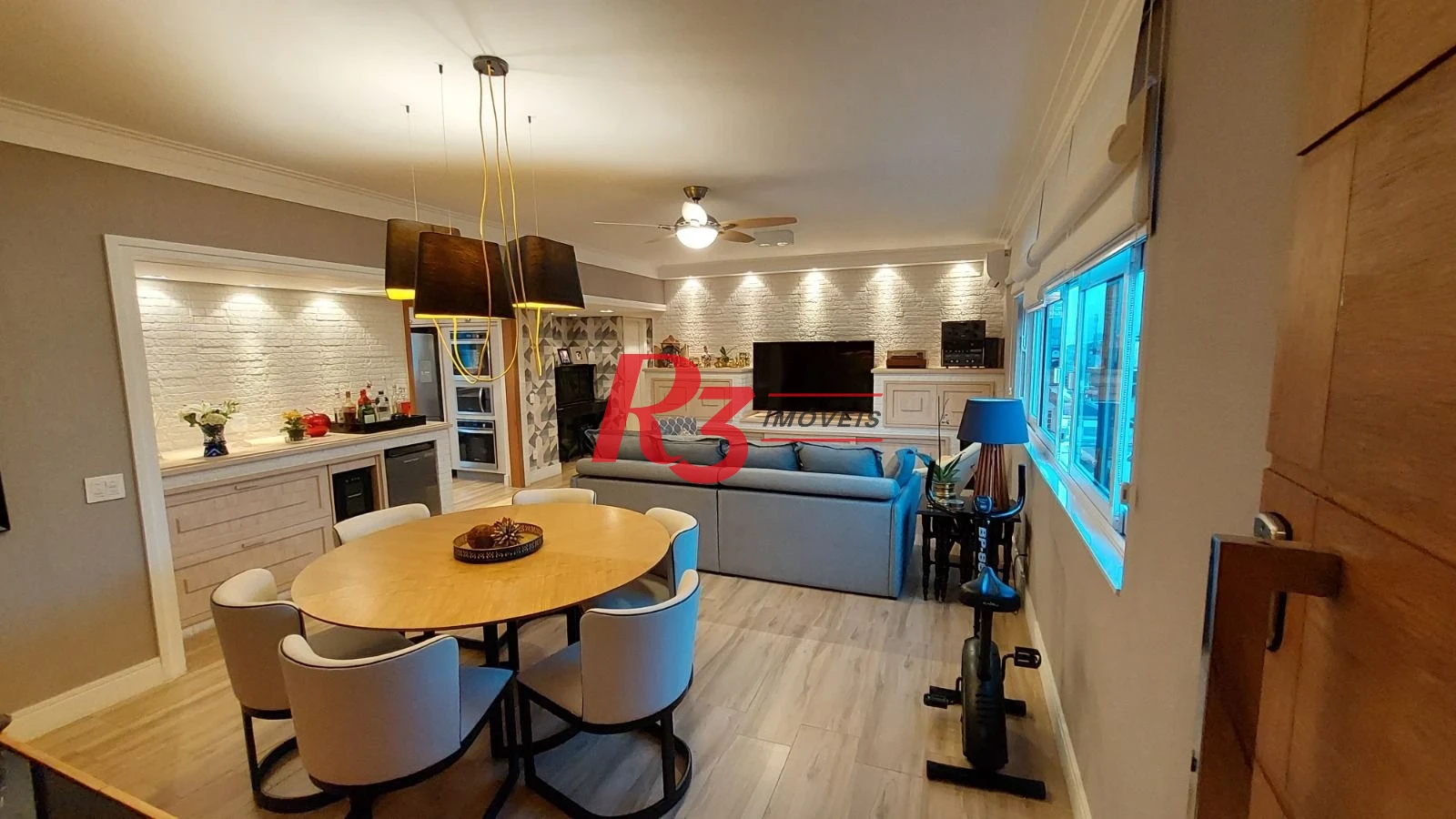 Apartamento com 3 dormitórios à venda, 130 m² por R$ 1.280.000,00 - Gonzaga - Santos/SP
