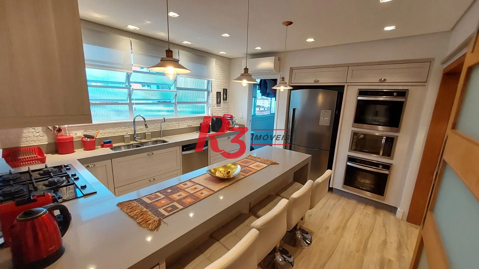 Apartamento com 3 dormitórios à venda, 130 m² por R$ 1.280.000,00 - Gonzaga - Santos/SP