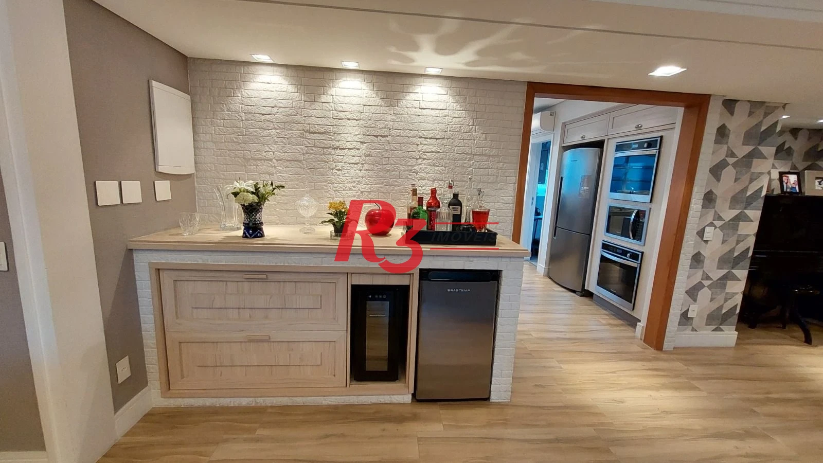 Apartamento com 3 dormitórios à venda, 130 m² por R$ 1.280.000,00 - Gonzaga - Santos/SP