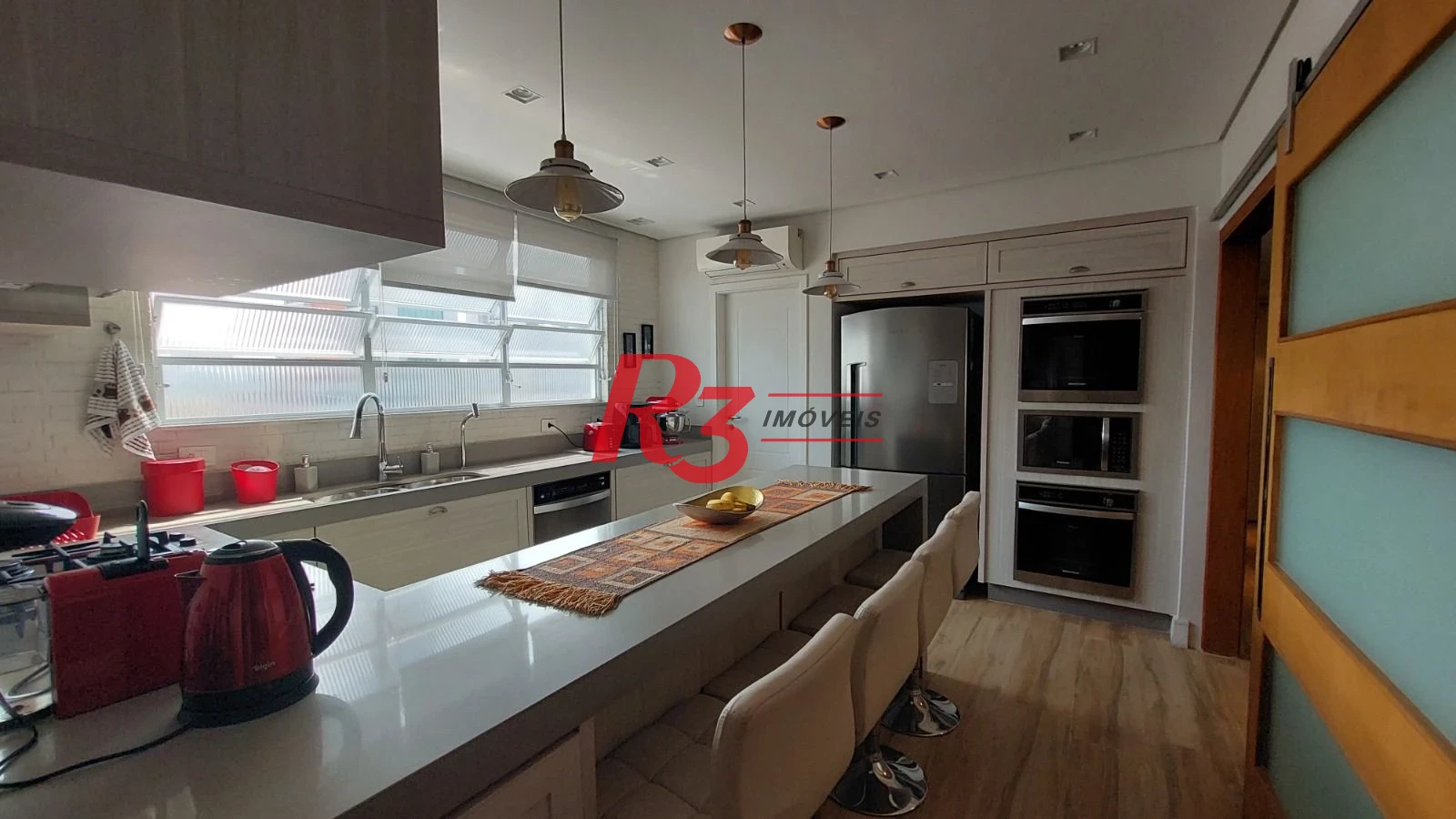 Apartamento com 3 dormitórios à venda, 130 m² por R$ 1.280.000,00 - Gonzaga - Santos/SP