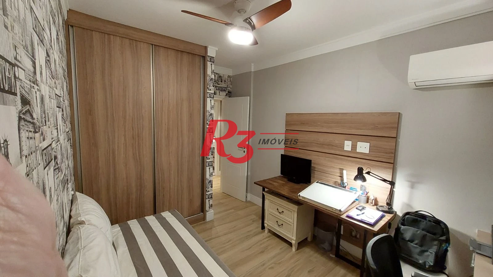 Apartamento com 3 dormitórios à venda, 130 m² por R$ 1.280.000,00 - Gonzaga - Santos/SP