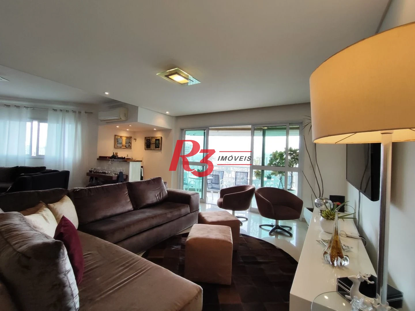 R3 REAL ESTATE VENDE! Apartamento andar alto com Vista Mar 3 dormitórios à venda, 199 m² por R$ 2.765.000 - Ponta da Praia - Santos/SP