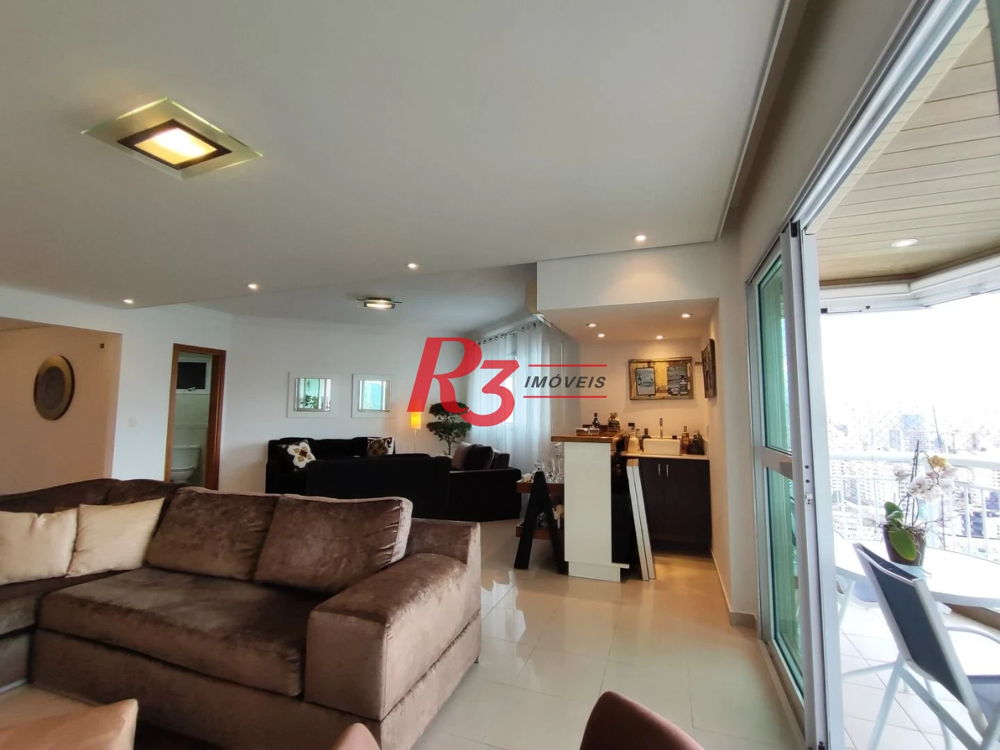 R3 REAL ESTATE VENDE! Apartamento andar alto com Vista Mar 3 dormitórios à venda, 199 m² por R$ 2.765.000 - Ponta da Praia - Santos/SP